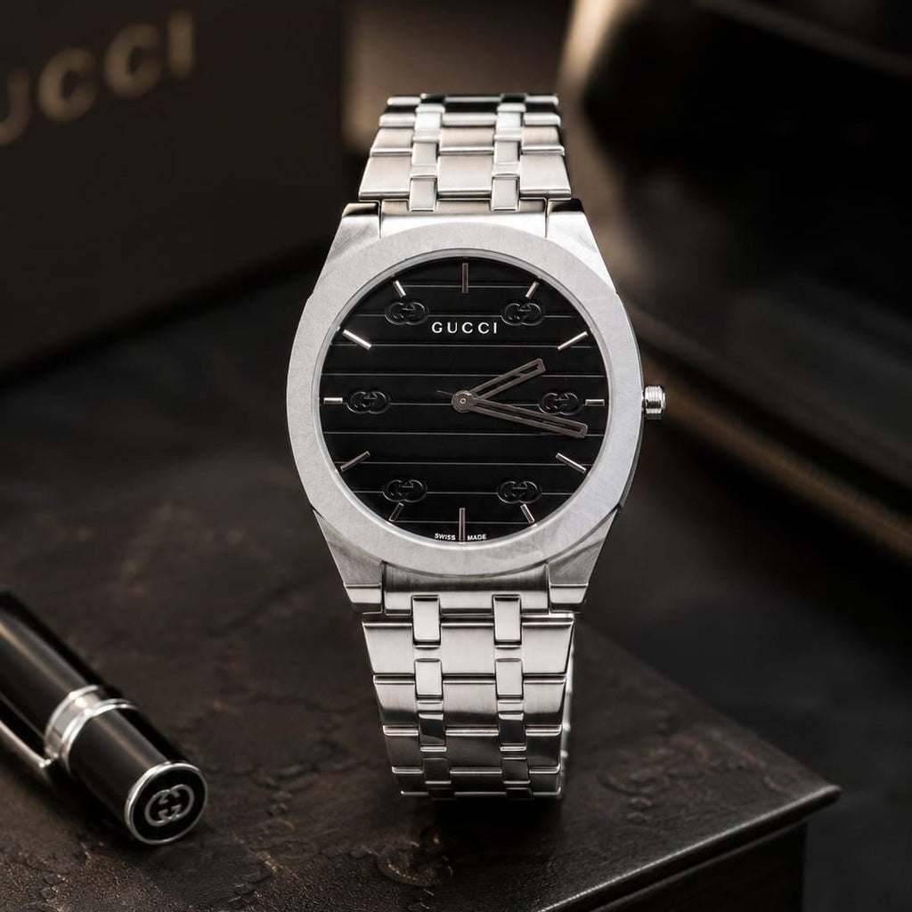 Gucci Men's | Silver Stainless Steel | Black GG Dial - VogueHourGucci Men's | Silver Stainless Steel | Black GG Dial