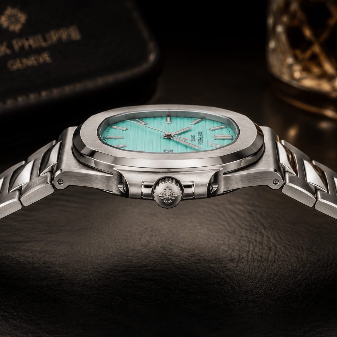Patek Philippe Nautilus Men's | Tiffany Blue Textured Dial - VogueHourPatek Philippe Nautilus Men's | Tiffany Blue Textured Dial